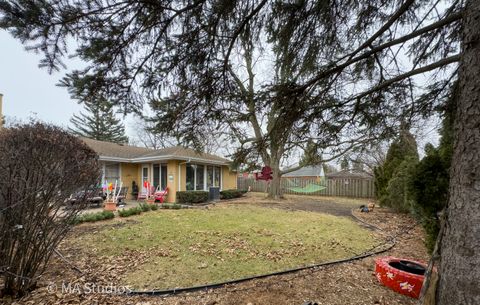 Tiny photo for 8922 PARKSIDE Avenue, Morton Grove, IL 60053 (MLS # 12580135)