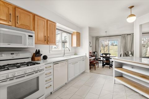 Tiny photo for 2404 Danbury Drive #B1, Woodridge, IL 60517 (MLS # 12573499)