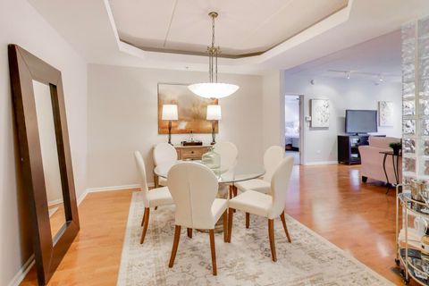 Tiny photo for 425 Village Green Road #213, Lincolnshire, IL 60069 (MLS # 12534884)