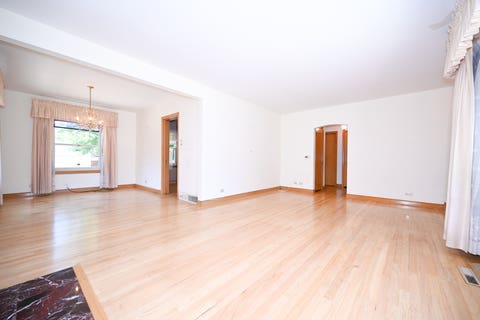Tiny photo for 2250 Belleview Avenue, Westchester, IL 60154 (MLS # 12725063)