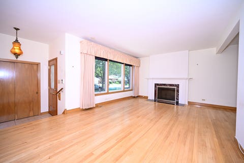 Tiny photo for 2250 Belleview Avenue, Westchester, IL 60154 (MLS # 12725063)