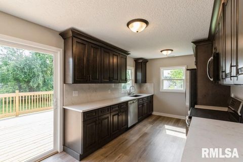 Tiny photo for 814 JONES Street, Le Claire, IA 52753 (MLS # QC4265722)