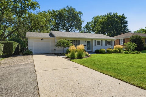Photo of 191 Peterson Parkway, Crystal Lake, IL 60014 (MLS # 12744059)