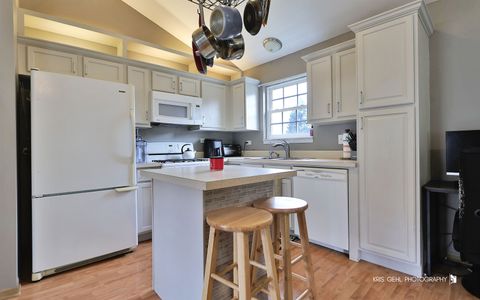 Tiny photo for 4910 Fountain Lane, Mccullom Lake, IL 60050 (MLS # 12507860)