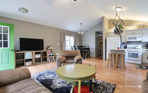 Tiny photo for 4910 Fountain Lane, Mccullom Lake, IL 60050 (MLS # 12507860)