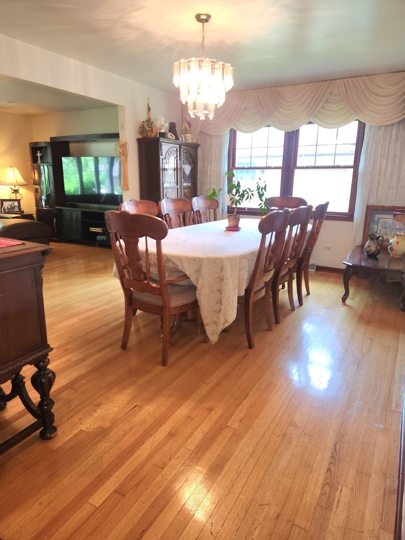 1629 Holly Lane