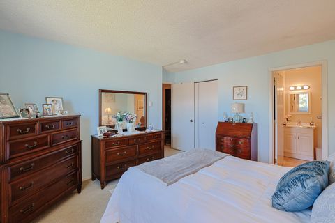 Tiny photo for 230 Klein Creek Court #F, Carol Stream, IL 60188 (MLS # 12600662)