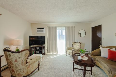 Tiny photo for 230 Klein Creek Court #F, Carol Stream, IL 60188 (MLS # 12600662)