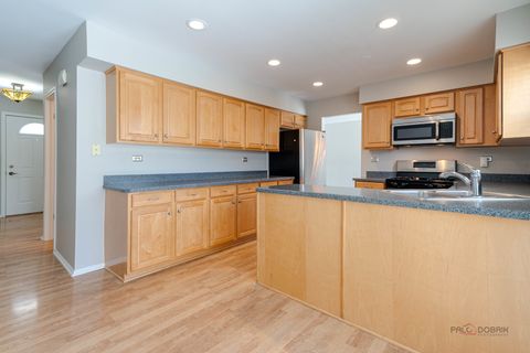 Tiny photo for 1380 Larchmont Drive, Buffalo Grove, IL 60089 (MLS # 12548519)