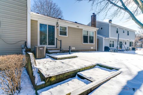 Tiny photo for 1380 Larchmont Drive, Buffalo Grove, IL 60089 (MLS # 12548519)