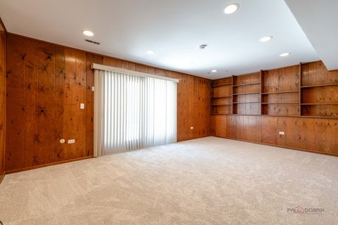 Tiny photo for 1380 Larchmont Drive, Buffalo Grove, IL 60089 (MLS # 12548519)