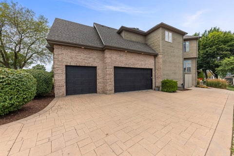 Tiny photo for 303 Cardinal Drive, Bloomingdale, IL 60108 (MLS # 12708855)