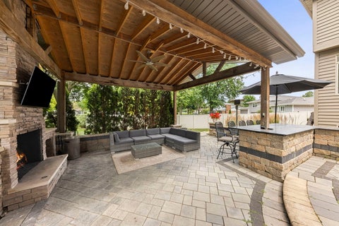 Tiny photo for 303 Cardinal Drive, Bloomingdale, IL 60108 (MLS # 12708855)
