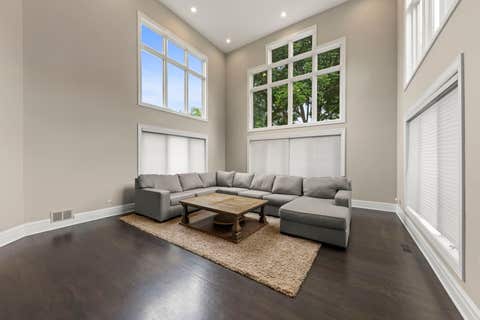 Tiny photo for 303 Cardinal Drive, Bloomingdale, IL 60108 (MLS # 12708855)