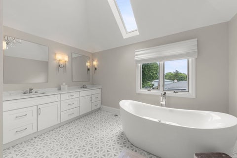 Tiny photo for 303 Cardinal Drive, Bloomingdale, IL 60108 (MLS # 12708855)