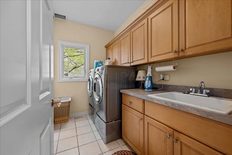 Tiny photo for 430 Alberosky Way, Batavia, IL 60510 (MLS # 12589171)