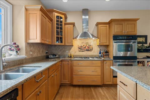 Tiny photo for 430 Alberosky Way, Batavia, IL 60510 (MLS # 12589171)
