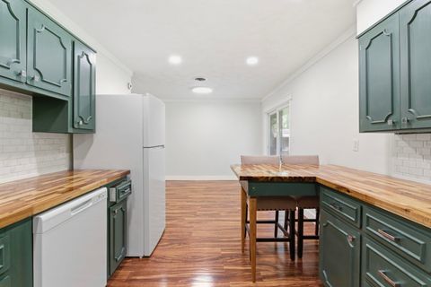 Tiny photo for 2585 Market Road, Marion, IL 62959 (MLS # 12640946)