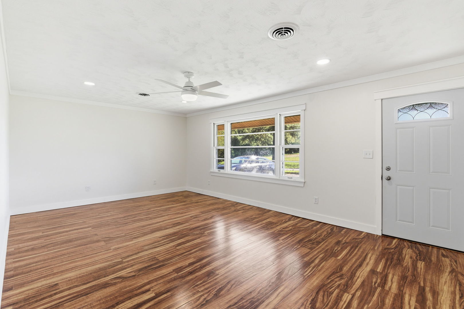 2585 Market Road