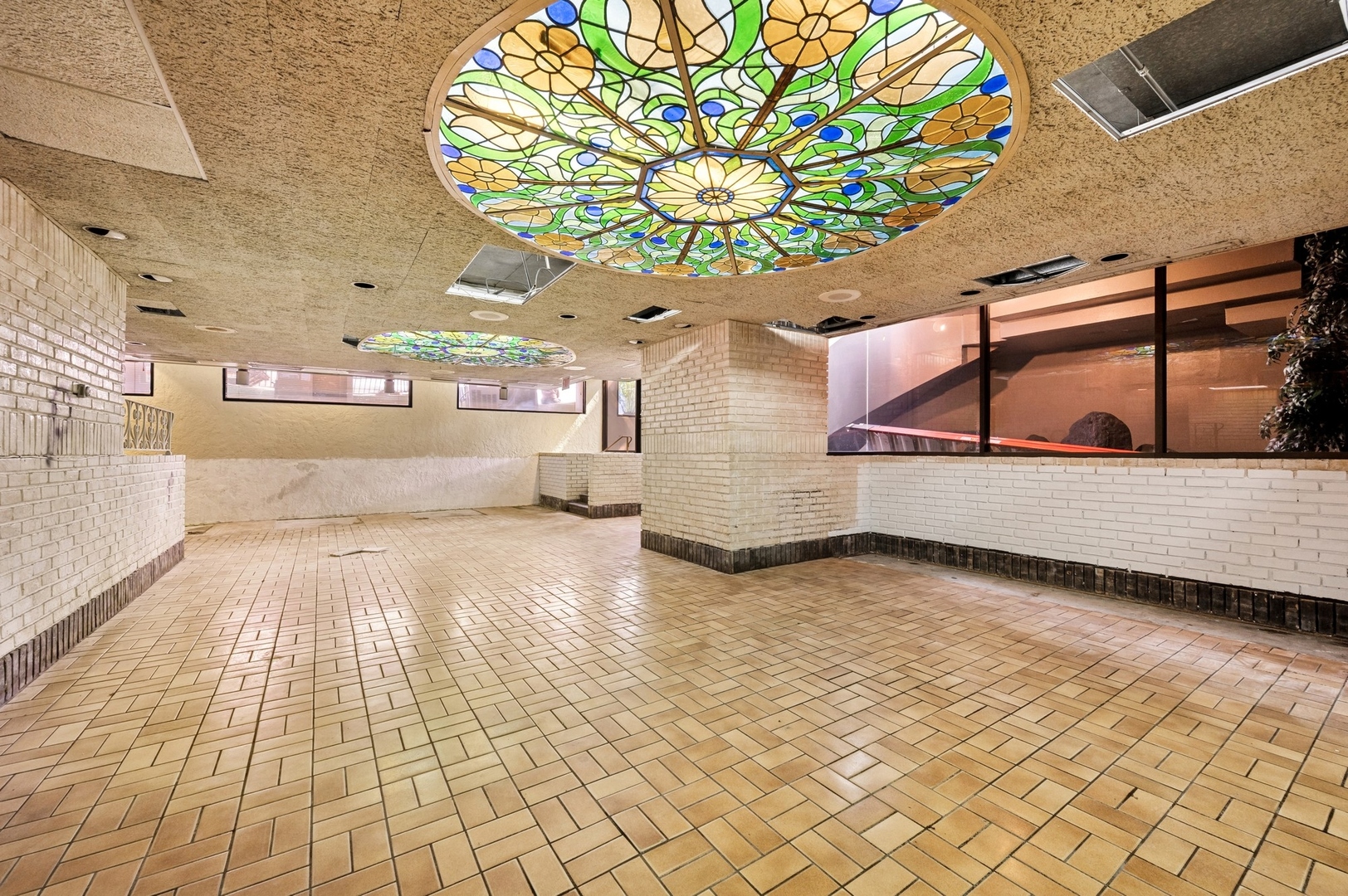 Chicago, Illinois 60614, United States, ,Commercial,Active,146816