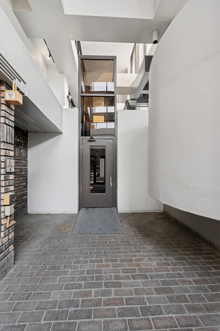 Chicago, Illinois 60614, United States, ,Commercial,Active,146816