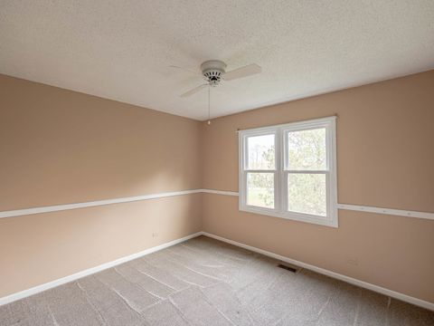 Tiny photo for 4 Candlewood Court, Cary, IL 60013 (MLS # 12507100)