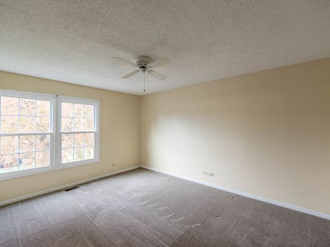 Tiny photo for 4 Candlewood Court, Cary, IL 60013 (MLS # 12507100)