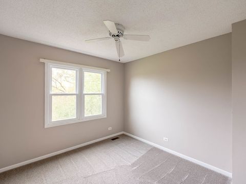 Tiny photo for 4 Candlewood Court, Cary, IL 60013 (MLS # 12507100)