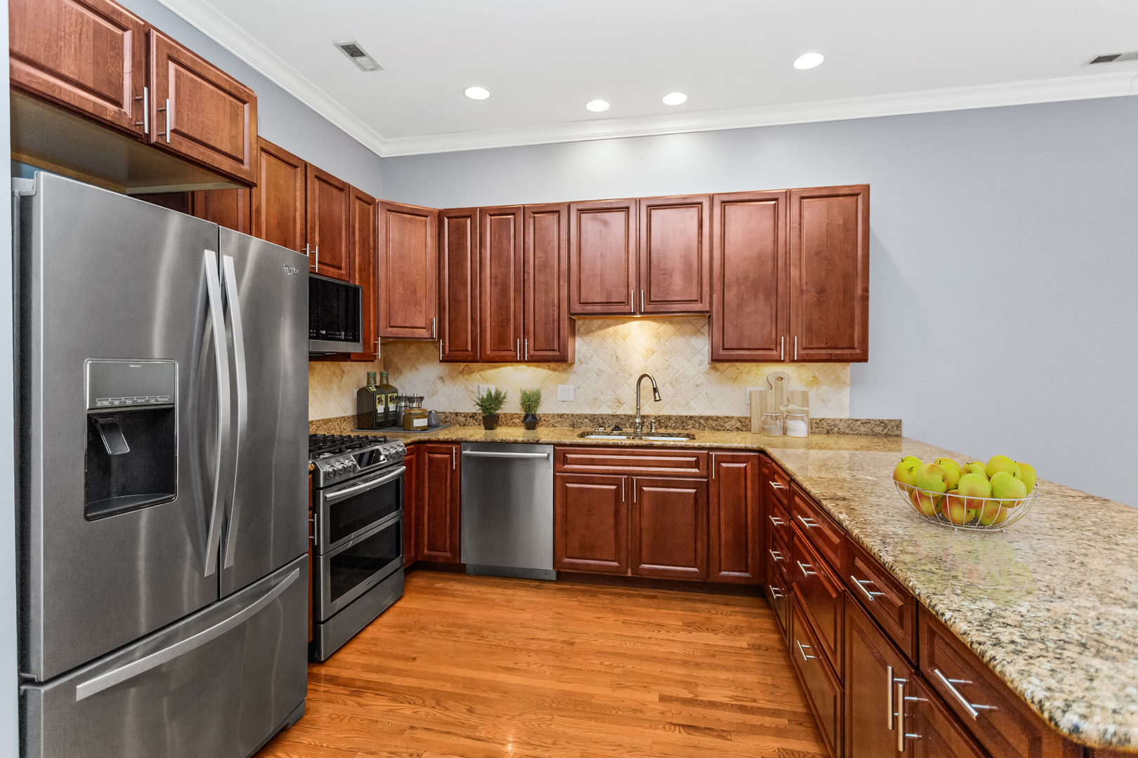 3228 N Sheffield Avenue 2