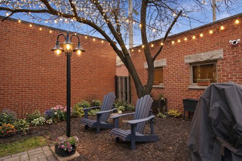 Tiny photo for 1517 W Adams Street #1, Chicago, IL 60607 (MLS # 12603606)