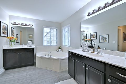 Tiny photo for 1712 Scarlett Oak Court, Plainfield, IL 60586 (MLS # 12594016)