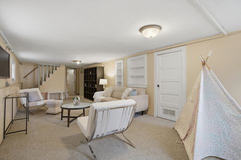 Tiny photo for 2815 W Fitch Avenue, Chicago, IL 60645 (MLS # 12600904)