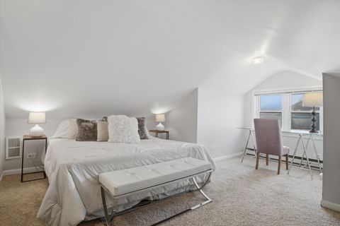 Tiny photo for 2815 W Fitch Avenue, Chicago, IL 60645 (MLS # 12600904)