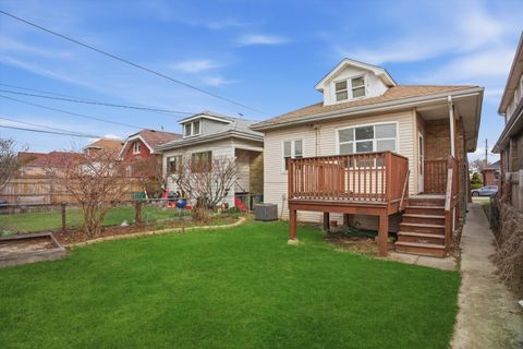 Tiny photo for 2815 W Fitch Avenue, Chicago, IL 60645 (MLS # 12600904)