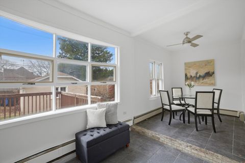 Tiny photo for 2815 W Fitch Avenue, Chicago, IL 60645 (MLS # 12600904)