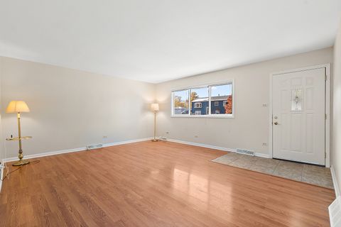 Tiny photo for 9053 Poplar Road, Orland Park, IL 60462 (MLS # 12514729)