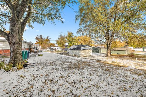 Tiny photo for 9053 Poplar Road, Orland Park, IL 60462 (MLS # 12514729)