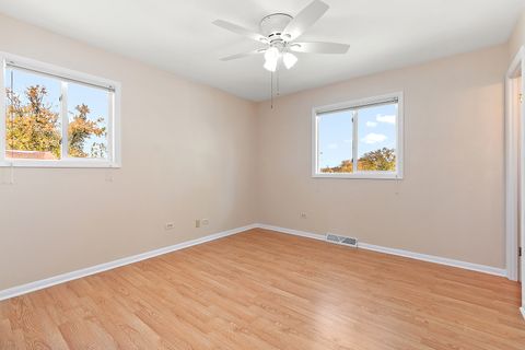 Tiny photo for 9053 Poplar Road, Orland Park, IL 60462 (MLS # 12514729)