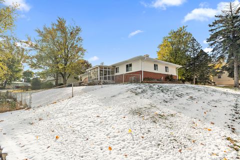 Tiny photo for 9053 Poplar Road, Orland Park, IL 60462 (MLS # 12514729)