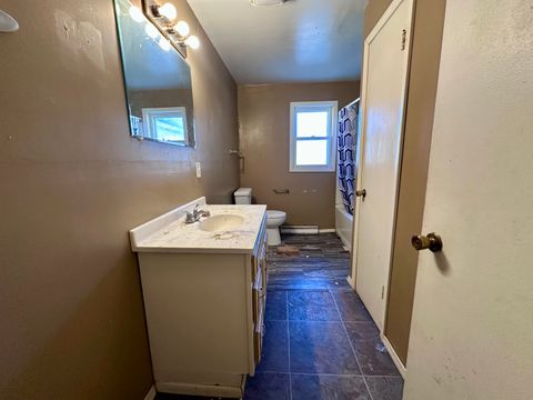 Tiny photo for 701 Ave L, Sterling, IL 61081 (MLS # 12588208)