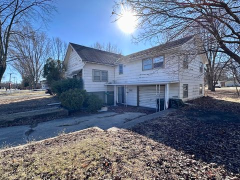 Tiny photo for 701 Ave L, Sterling, IL 61081 (MLS # 12588208)