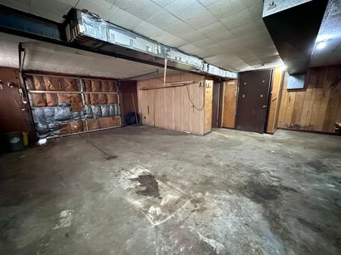 Tiny photo for 701 Ave L, Sterling, IL 61081 (MLS # 12588208)