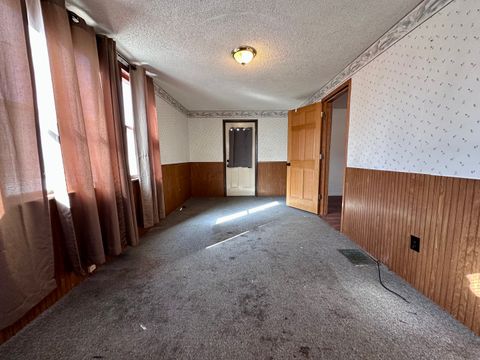 Tiny photo for 701 Ave L, Sterling, IL 61081 (MLS # 12588208)