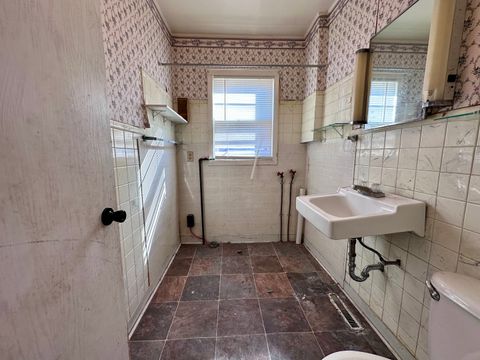 Tiny photo for 701 Ave L, Sterling, IL 61081 (MLS # 12588208)