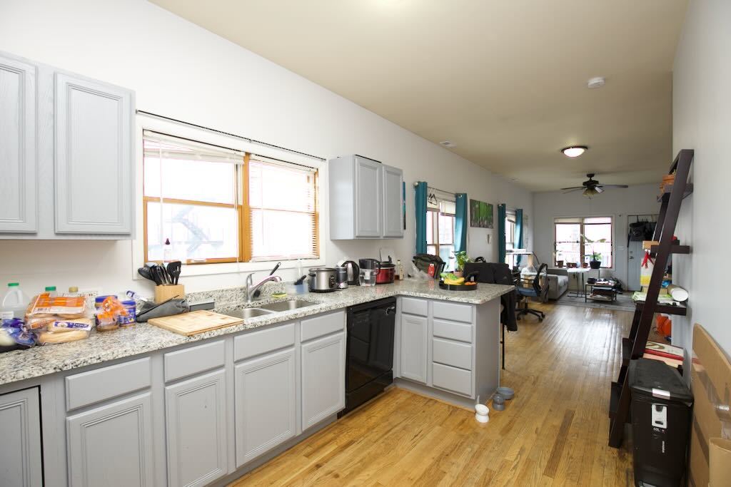 1342 W Hubbard Street 3R