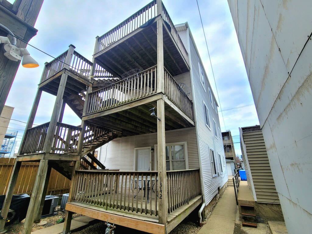 1342 W Hubbard Street 3R