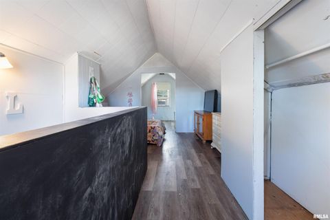 Tiny photo for 630 32ND Avenue, Moline, IL 61265 (MLS # QC4269378)