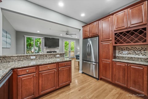 Tiny photo for 1515 Stonegate Manor MNR, Mount Prospect, IL 60056 (MLS # 12667173)