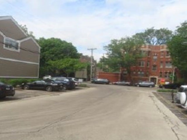 601 Linden Place 311