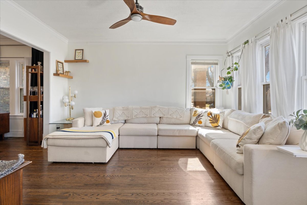 1835 N Lowell Avenue